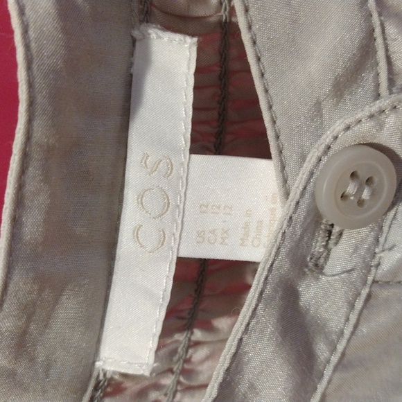 COS women's silk/cotton puffed sleeve blouse. Light green. EUC. Size 12 - Picture 4 of 11